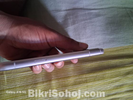 Google pixel 8a
